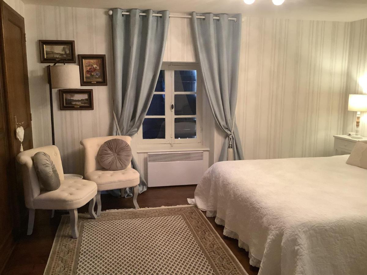 Juillac  La Maison Bleue מראה חיצוני תמונה